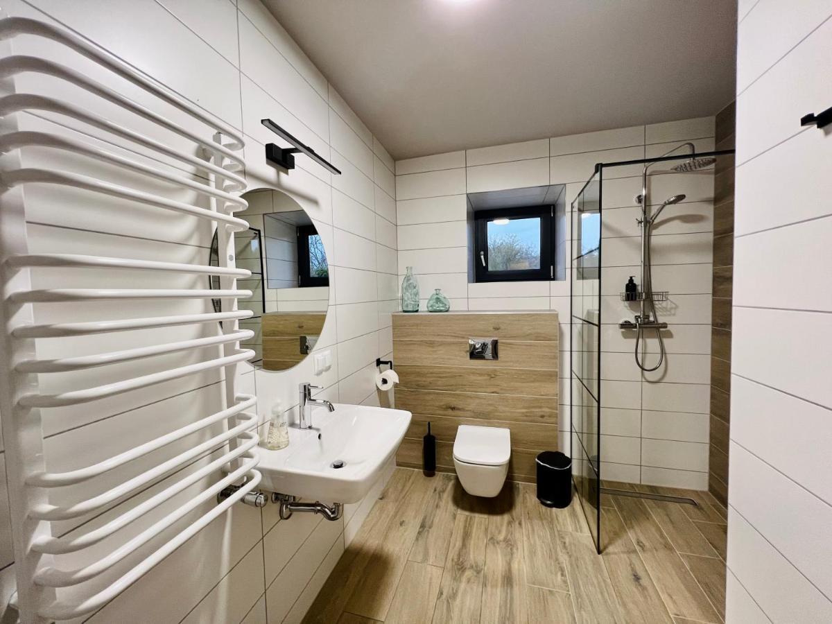 Garden Loft Villa Roczyny Eksteriør bilde